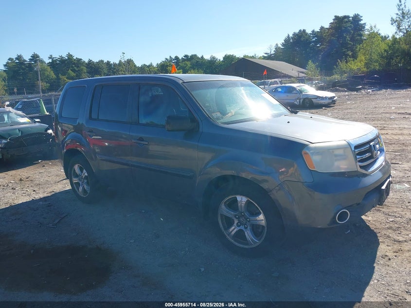 Photo of the 2012 HONDA PILOT EX-L