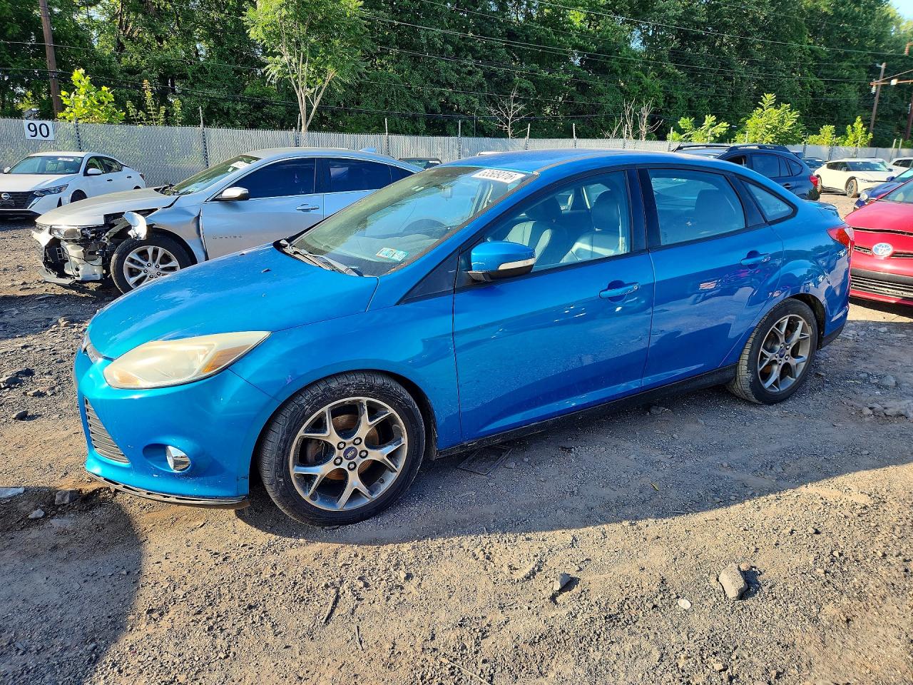 Photo of the 2014 FORD FOCUS SE