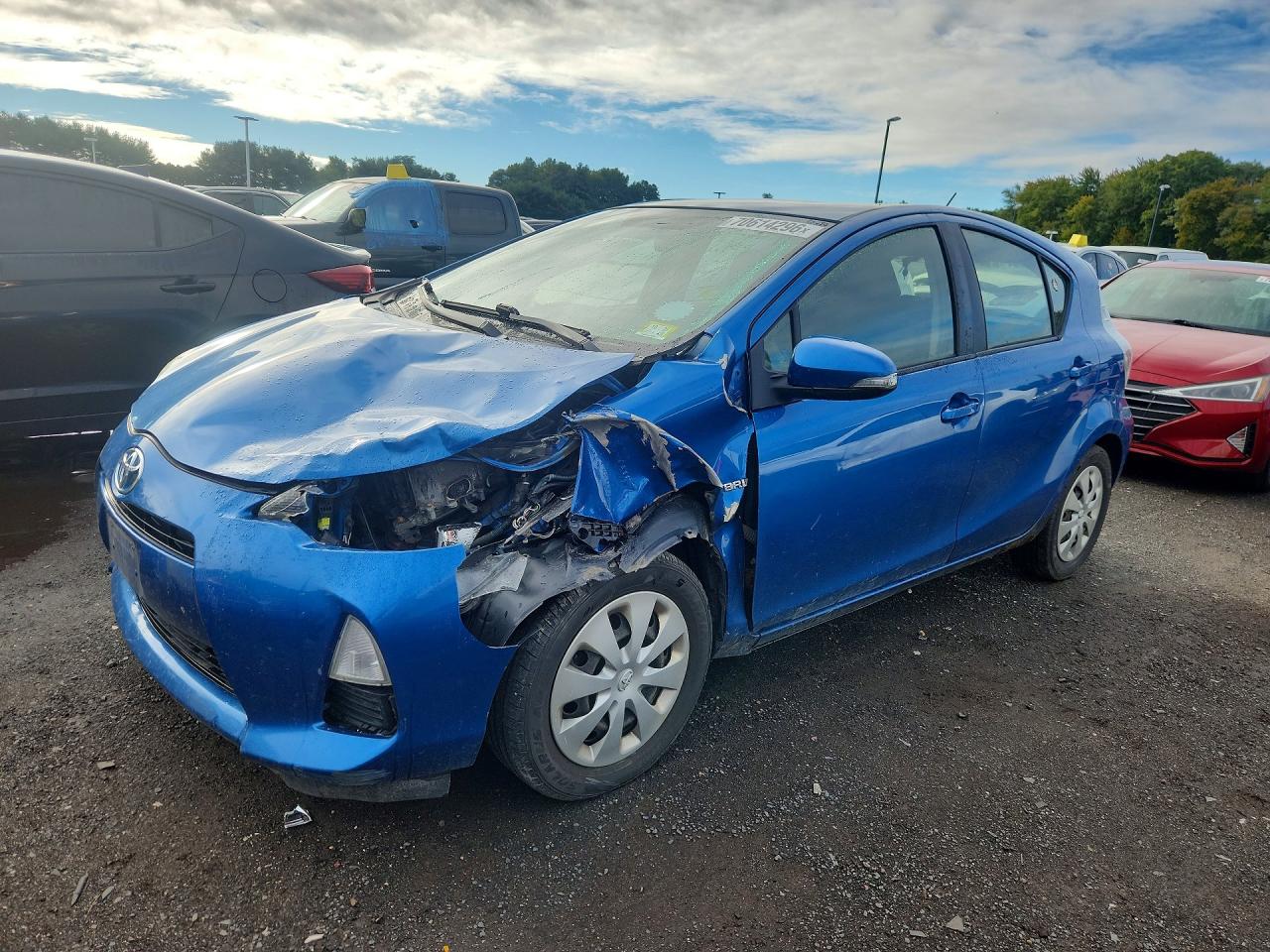 Photo of the 2014 TOYOTA PRIUS C TWO