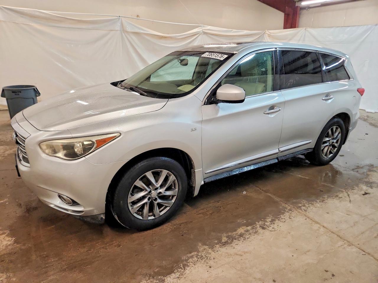 Photo of the 2014 INFINITI QX60 BASE