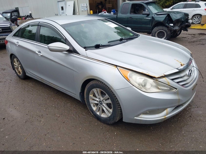 Photo of the 2013 HYUNDAI SONATA GLS PZEV