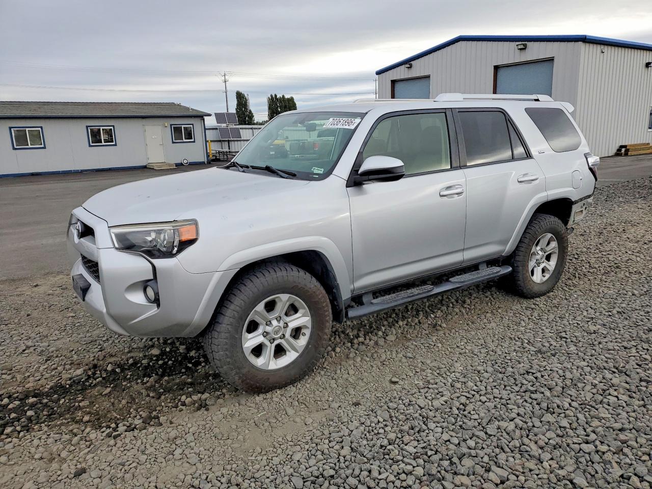 Photo of the 2016 TOYOTA 4RUNNER SR5