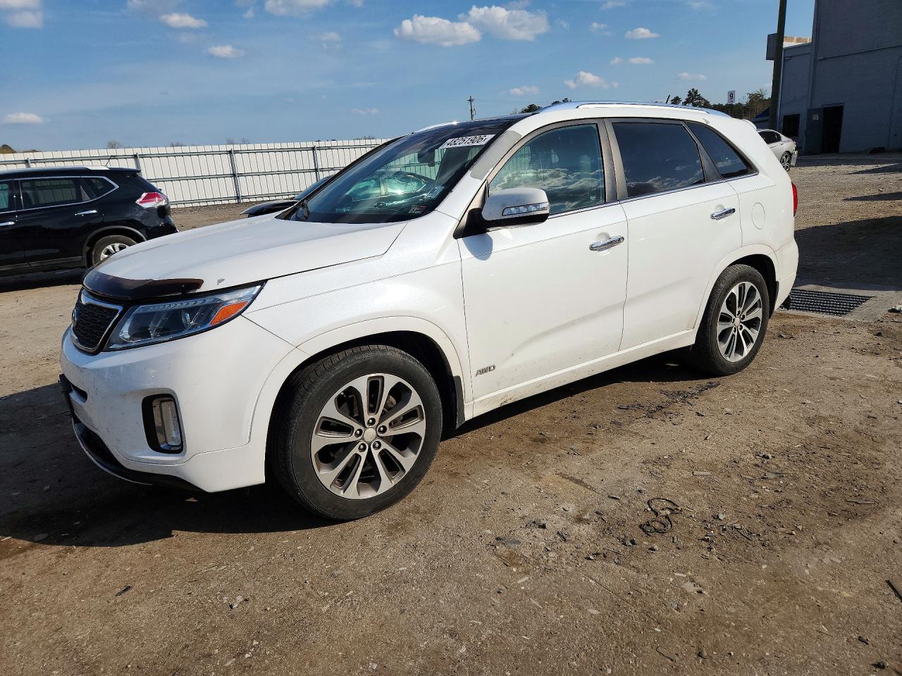 Photo of the 2015 KIA SORENTO SX