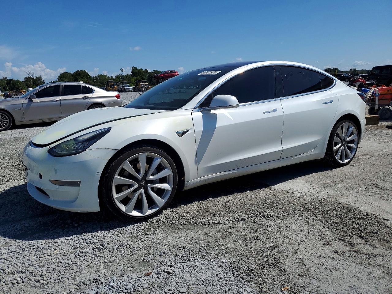 Photo of the 2020 TESLA MODEL 3
