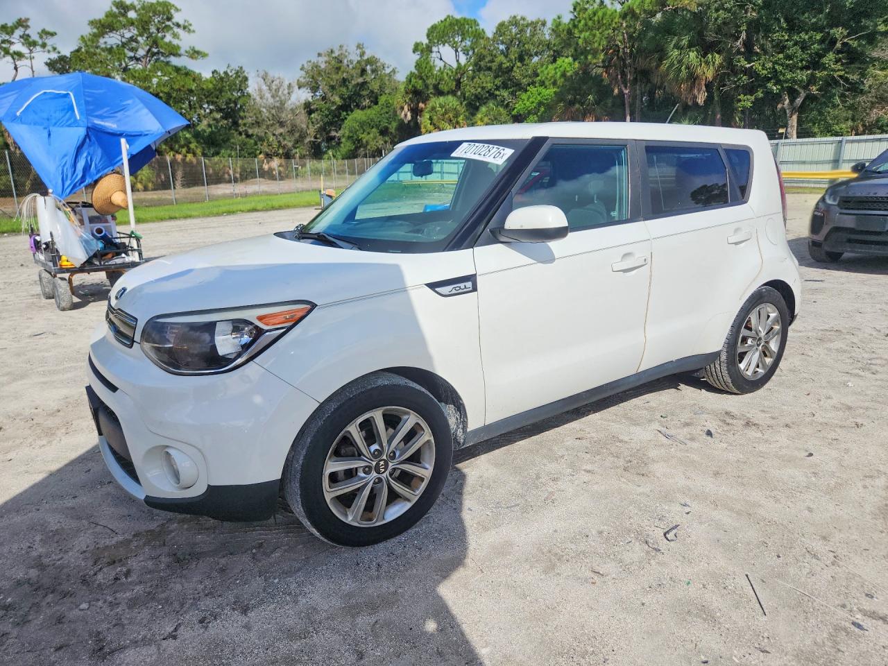 Photo of the 2017 KIA SOUL +
