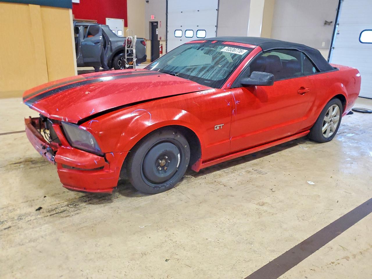 Photo of the 2005 FORD MUSTANG GT