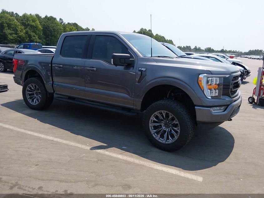 Photo of the 2022 FORD F-150 XLT
