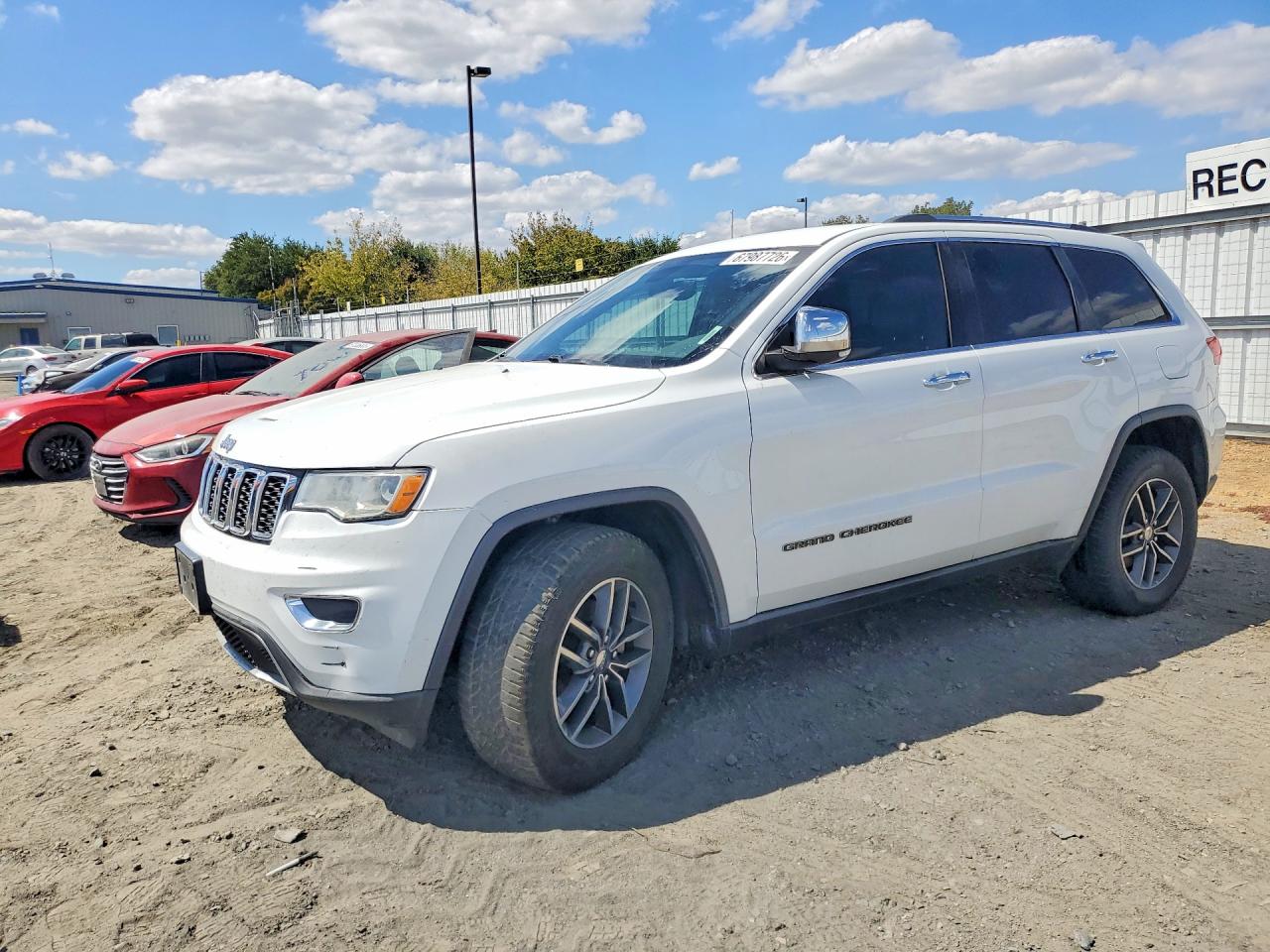 Photo of the 2018 JEEP GRAND CHEROKEE LIMITED