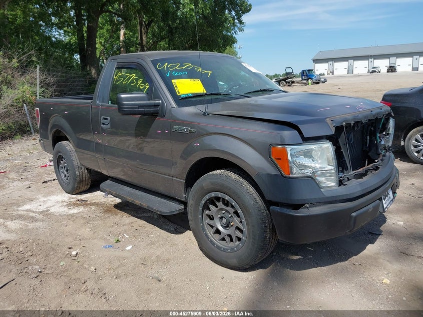 Photo of the 2014 FORD F-150 XL