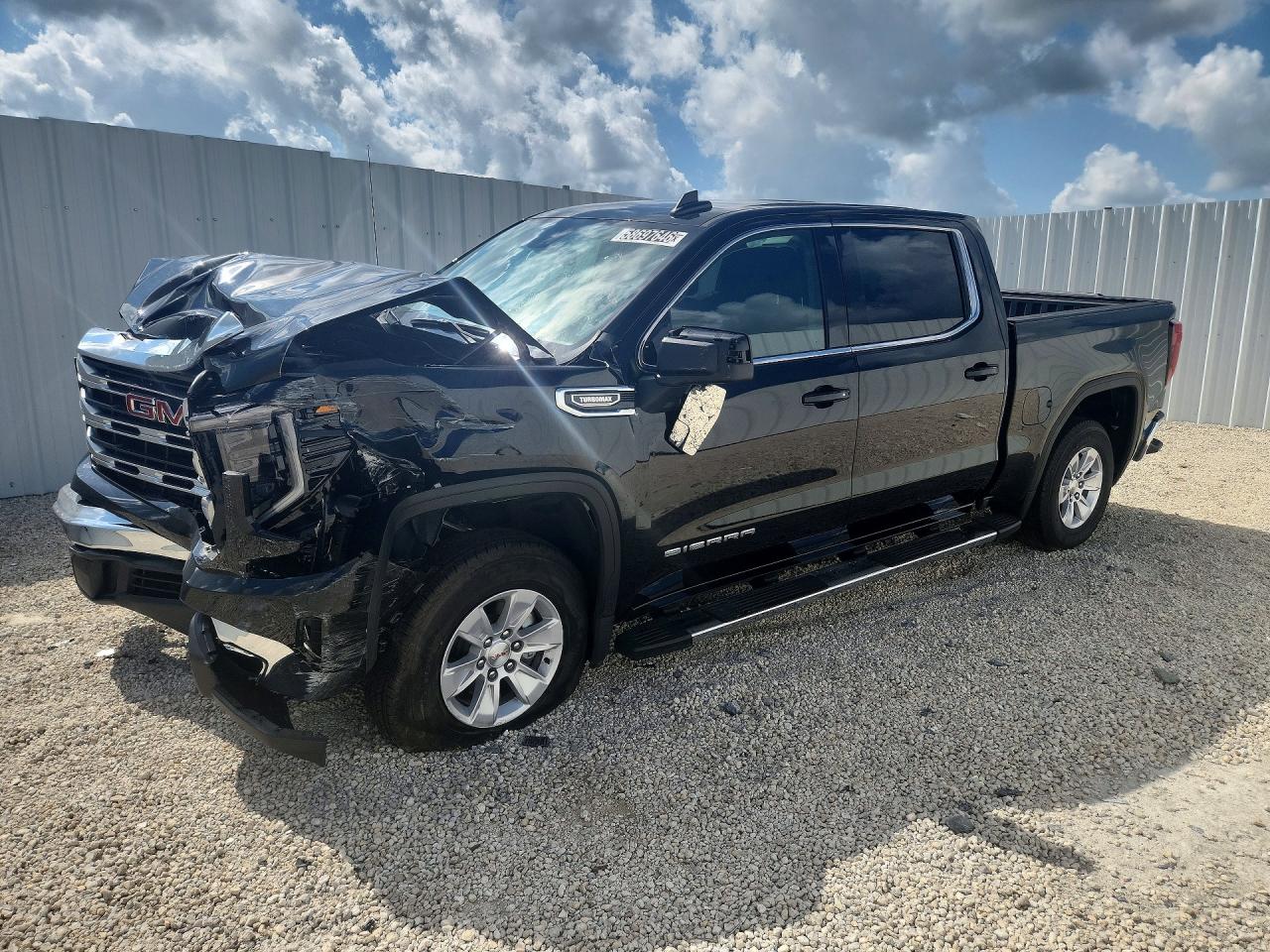 Photo of the 2026 GMC SIERRA C1500 SLE