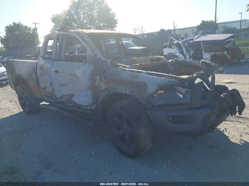 Photo of the 2020 RAM 1500 CLASSIC WARLOCK 4X4 6'4 BOX