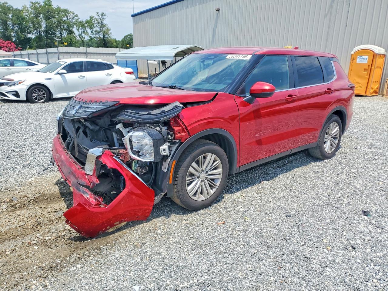 Photo of the 2024 MITSUBISHI OUTLANDER ES