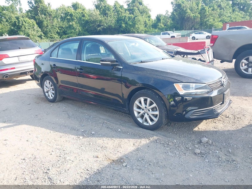 Photo of the 2014 VOLKSWAGEN JETTA 1.8T SE