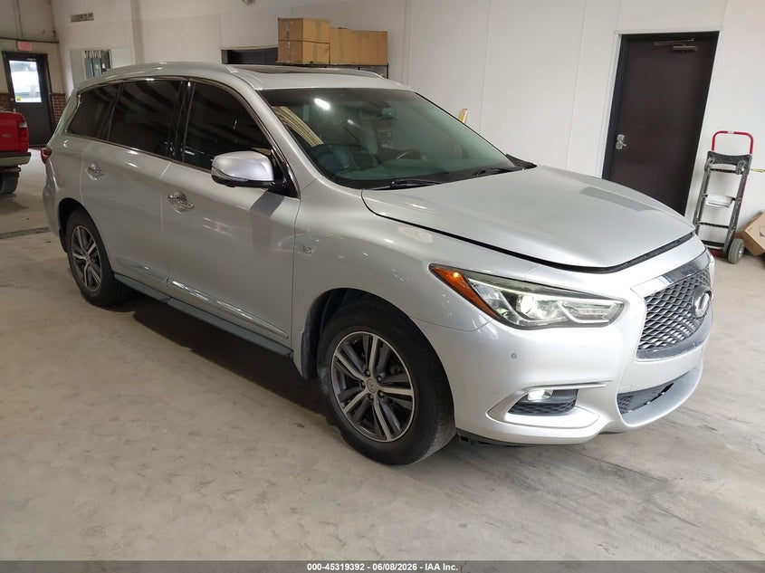 Photo of the 2016 INFINITI QX60