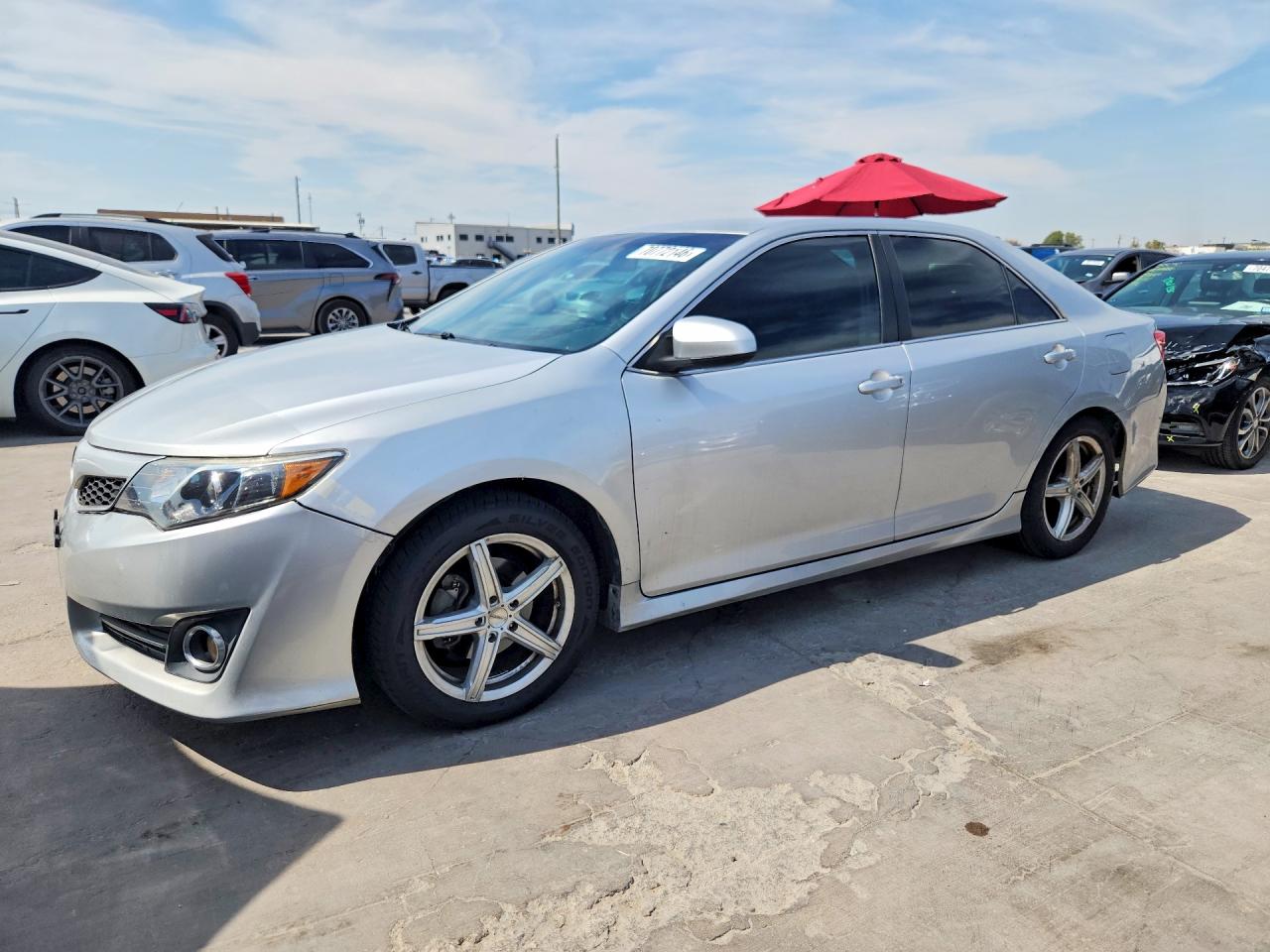 Photo of the 2013 TOYOTA CAMRY L