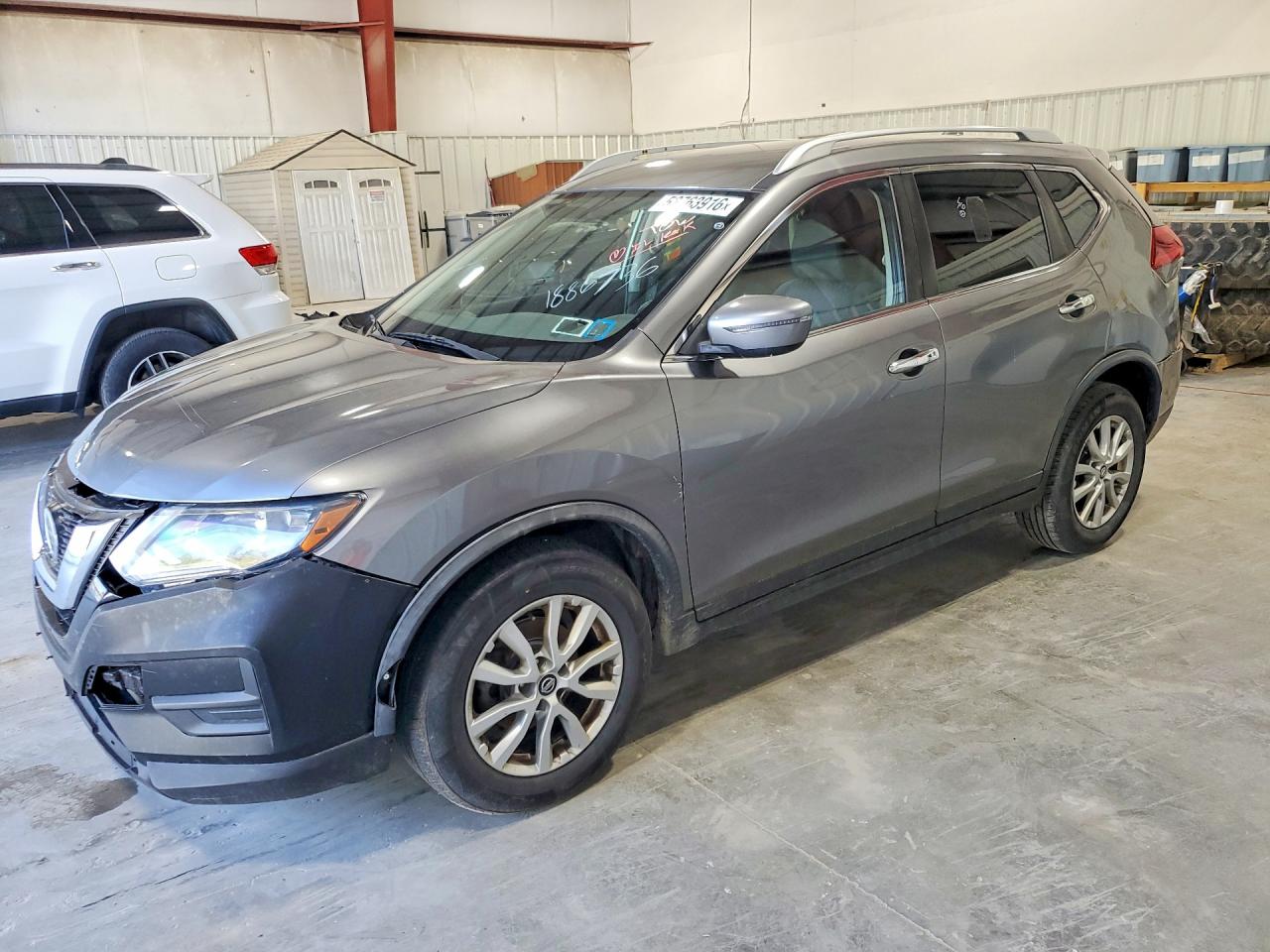 Photo of the 2018 NISSAN ROGUE SV
