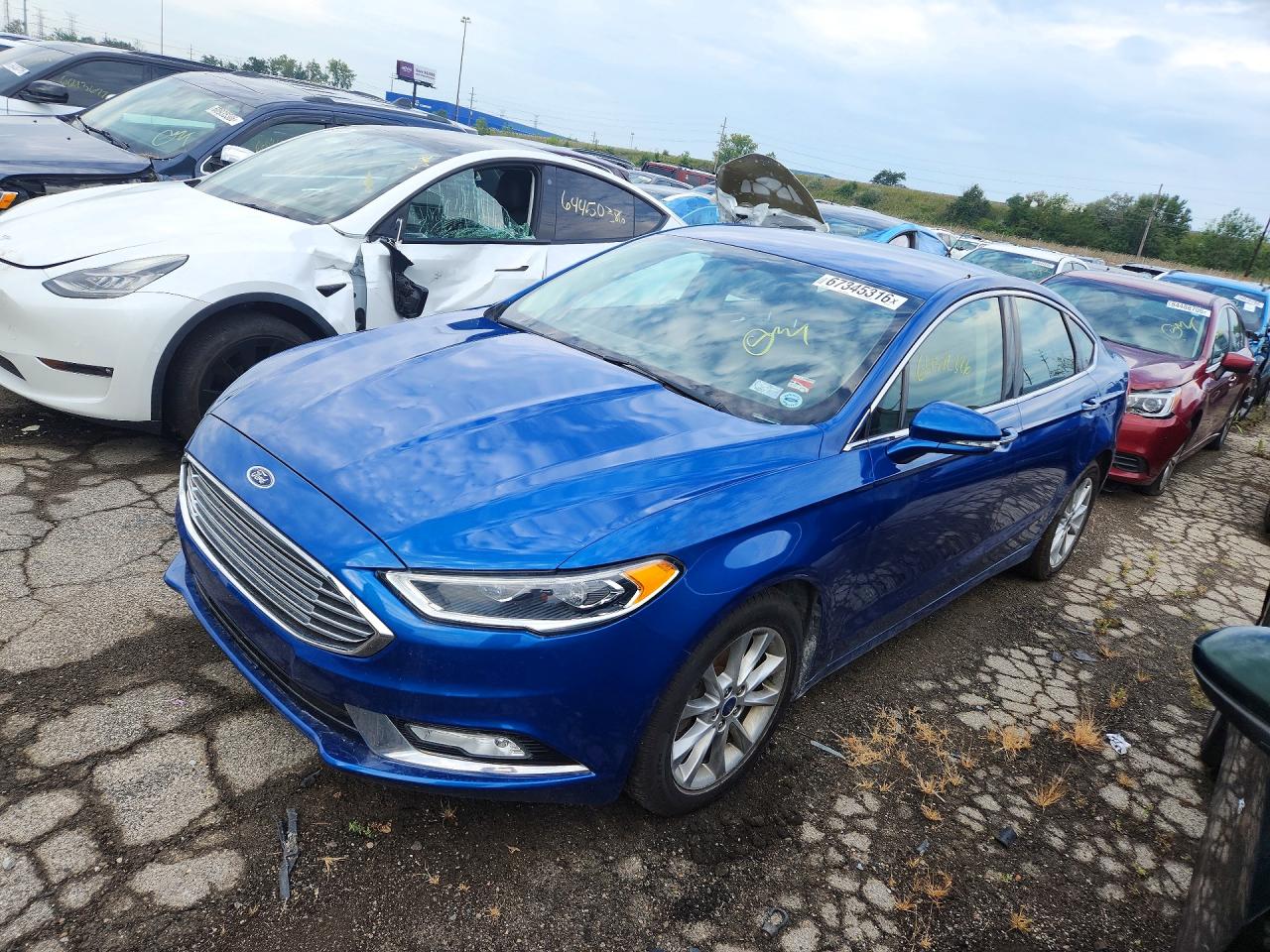 Photo of the 2017 FORD FUSION SE