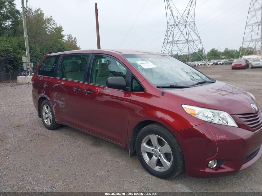Photo of the 2014 TOYOTA SIENNA L V6 7 PASSENGER
