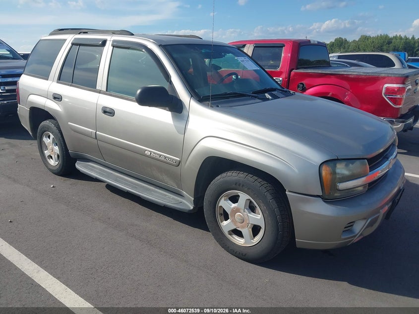 Photo of the 2002 CHEVROLET TRAILBLAZER LS