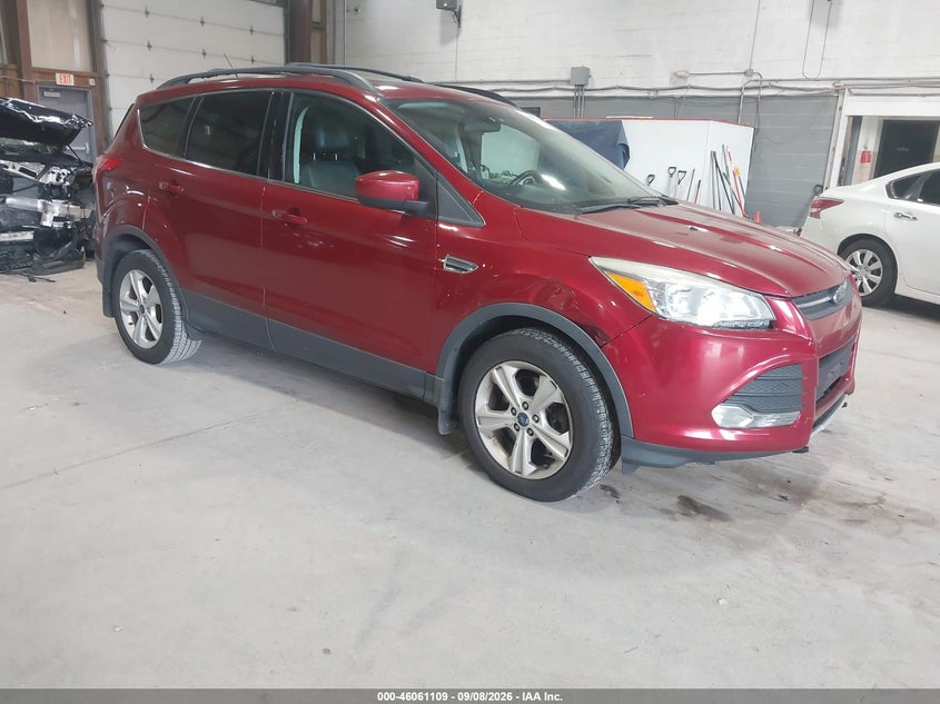 Photo of the 2016 FORD ESCAPE SE