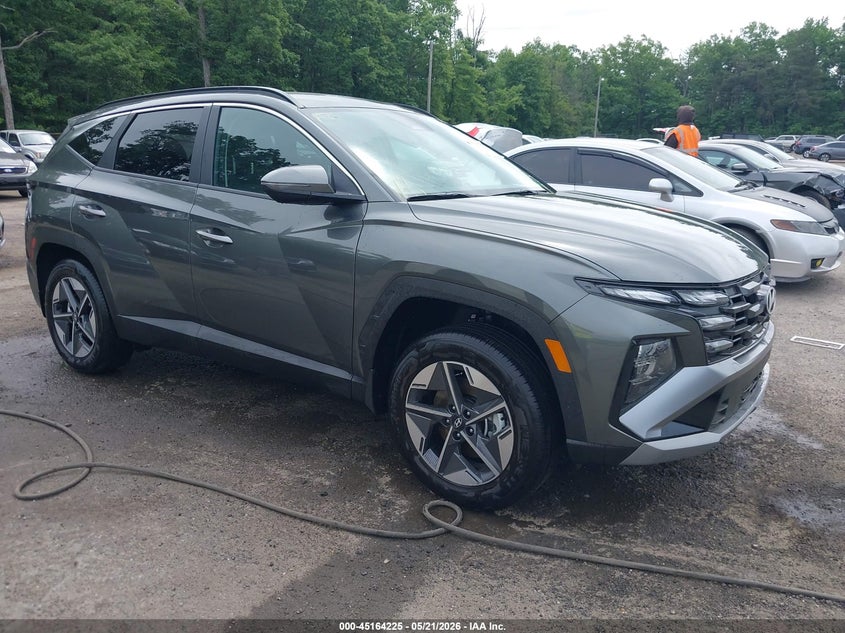 Photo of the 2026 HYUNDAI TUCSON HYBRID SEL CONVENIENCE