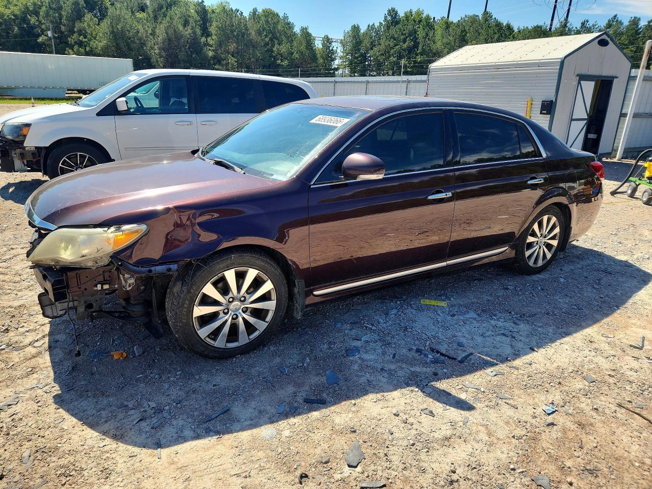 Photo of the 2012 TOYOTA AVALON LIMITED