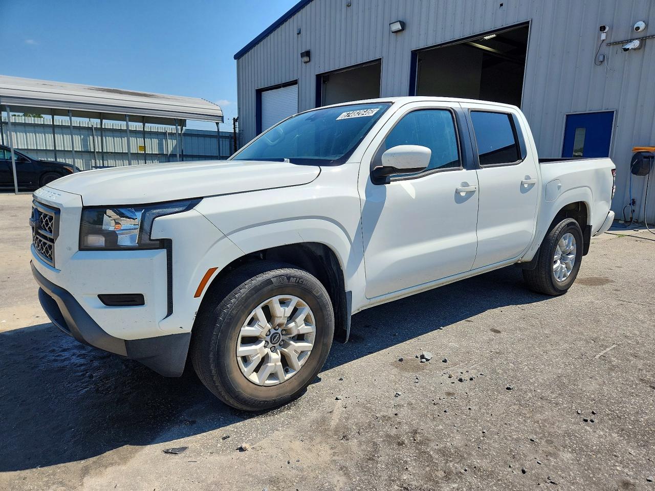 Photo of the 2022 NISSAN FRONTIER SV
