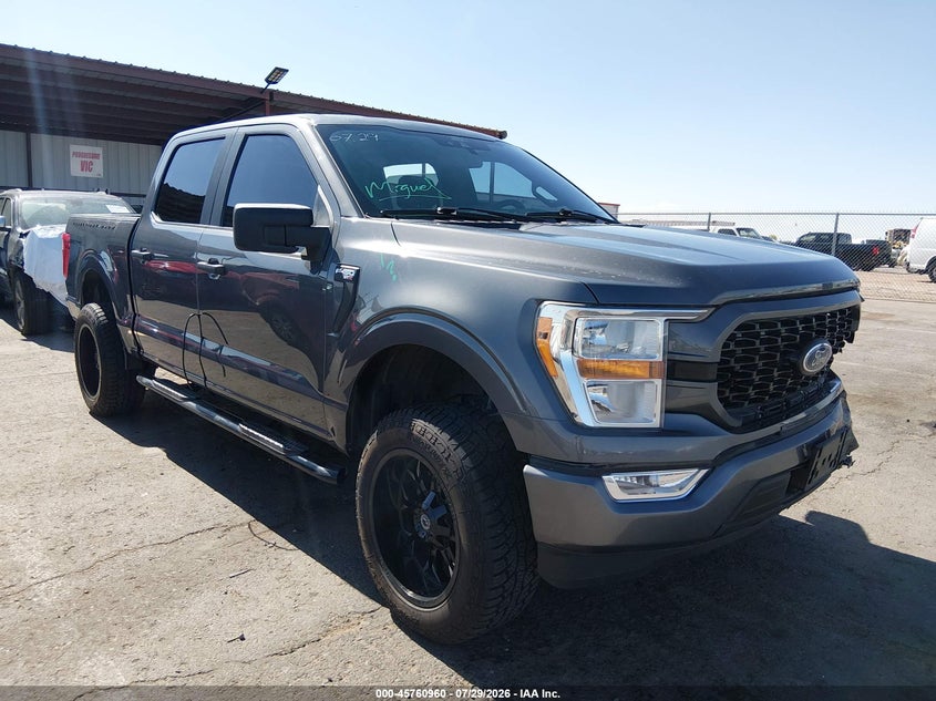 Photo of the 2021 FORD F-150 XL