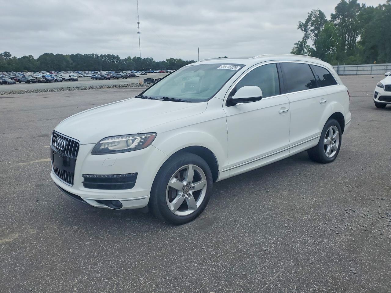Photo of the 2014 AUDI Q7 PREMIUM PLUS