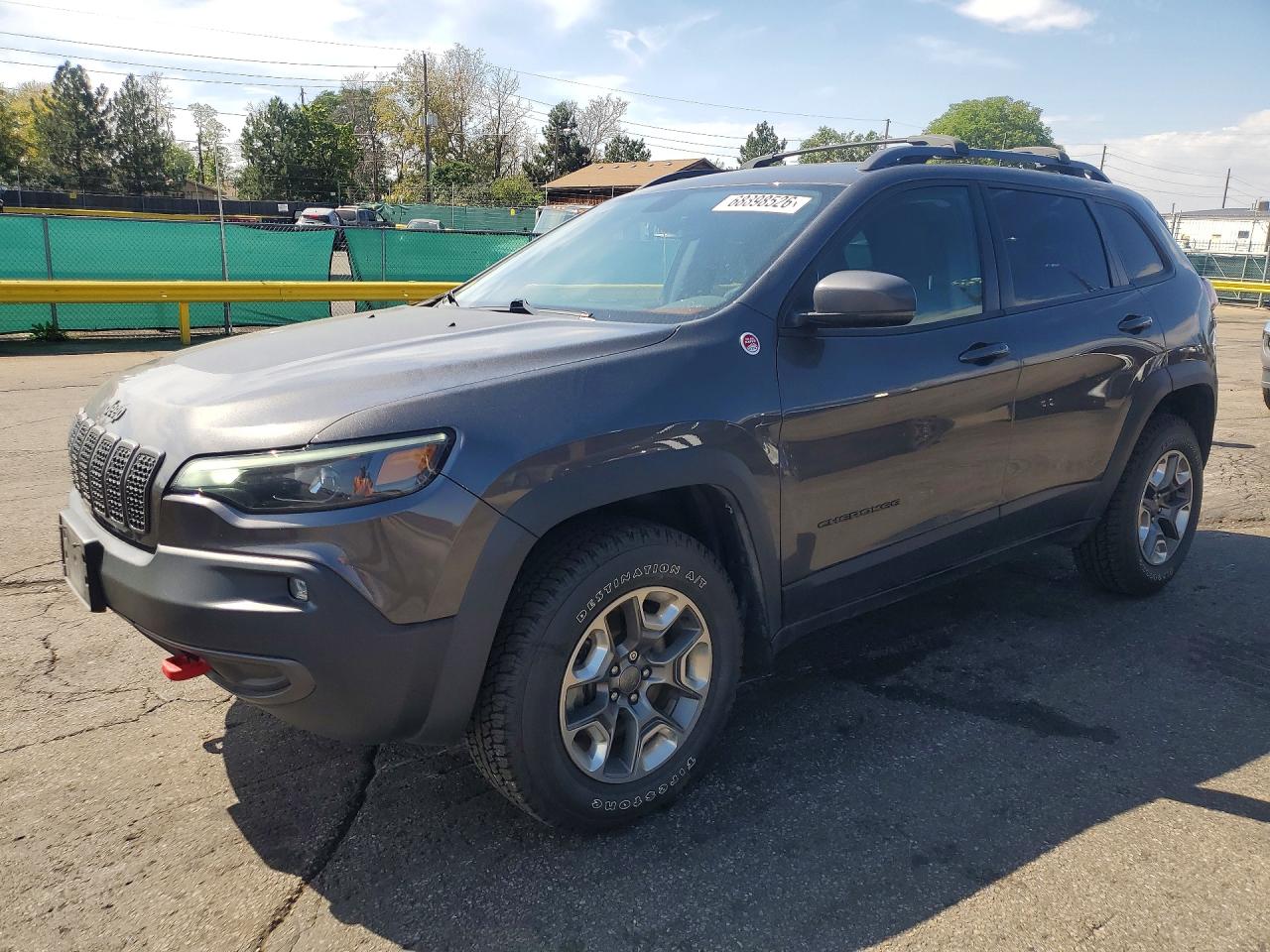 Photo of the 2019 JEEP CHEROKEE TRAILHAWK