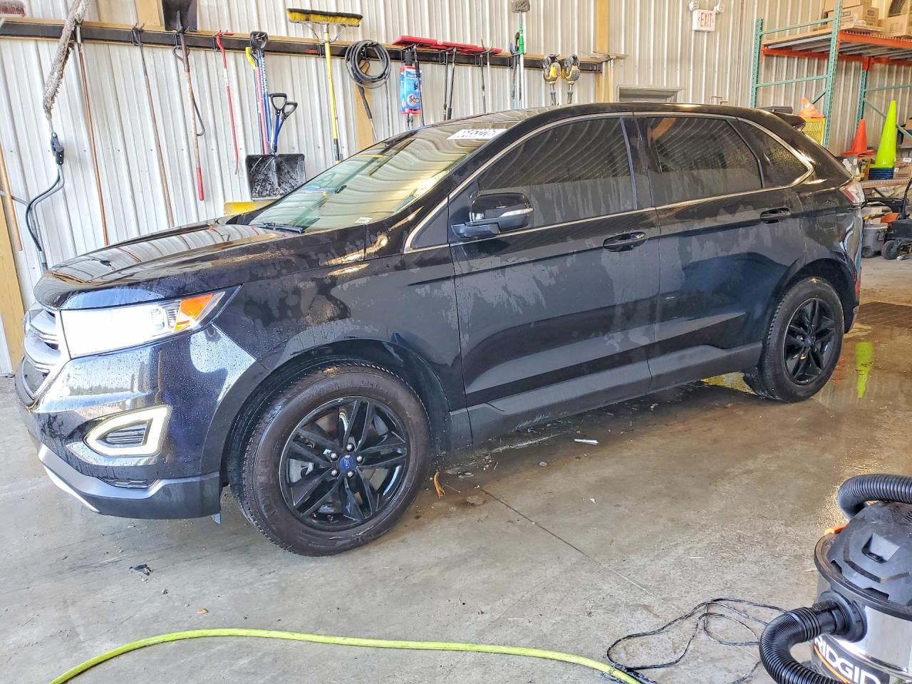 Photo of the 2016 FORD EDGE SEL