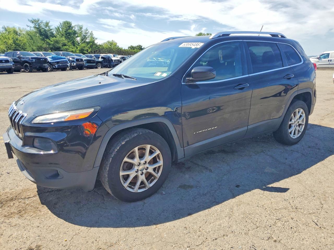 Photo of the 2015 JEEP CHEROKEE LATITUDE
