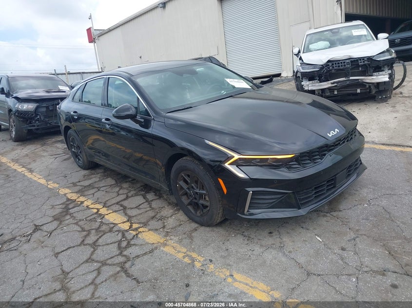 Photo of the 2026 KIA K5 LXS FWD