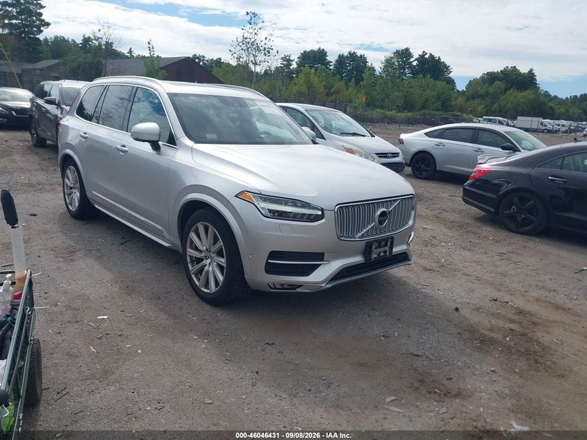 Photo of the 2016 VOLVO XC90 T6 INSCRIPTION