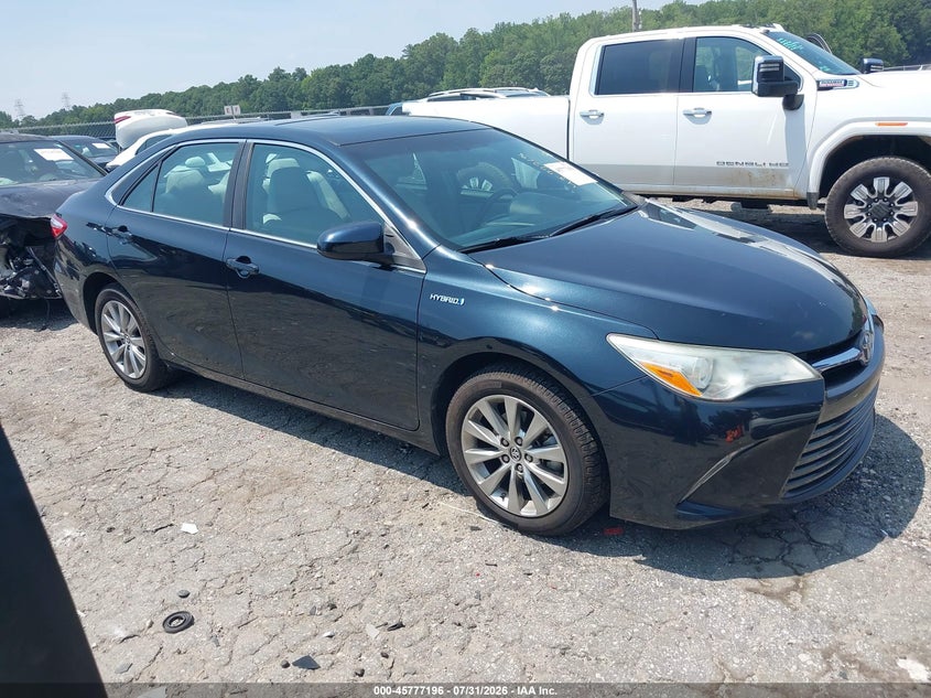 Photo of the 2015 TOYOTA CAMRY HYBRID XLE