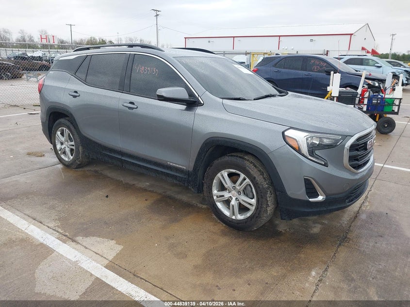 Photo of the 2019 GMC TERRAIN SLE