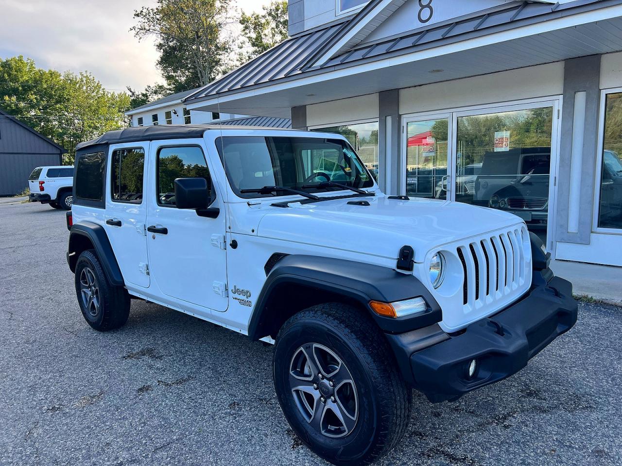Photo of the 2018 JEEP WRANGLER UNLIMITED SPORT