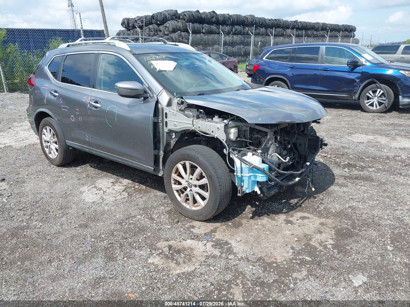 Photo of the 2018 NISSAN ROGUE SV