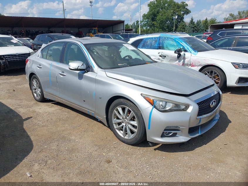 Photo of the 2015 INFINITI Q50 PREMIUM