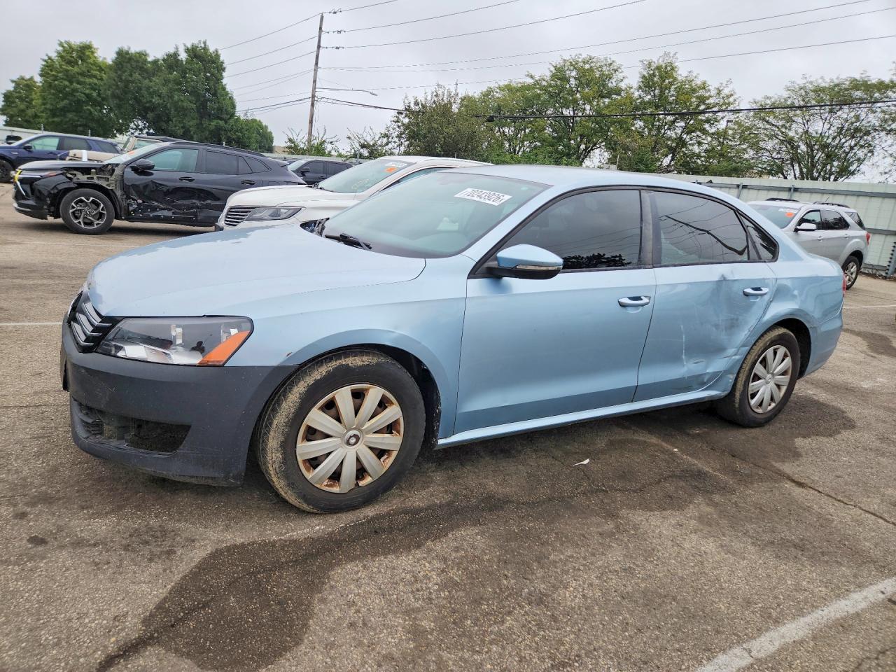 Photo of the 2012 VOLKSWAGEN PASSAT S
