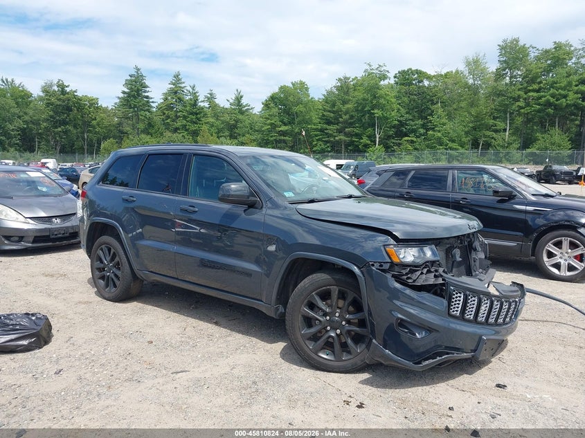 Photo of the 2018 JEEP GRAND CHEROKEE ALTITUDE 4X4