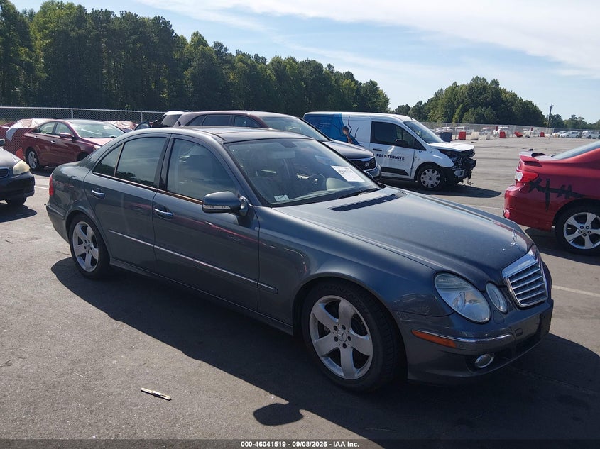 Photo of the 2007 MERCEDES-BENZ E 550