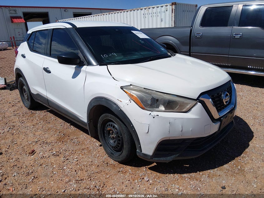 Photo of the 2020 NISSAN KICKS S XTRONIC CVT