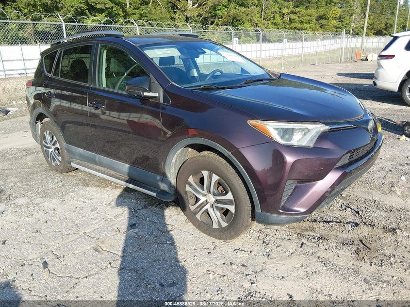 Photo of the 2017 TOYOTA RAV4 LE