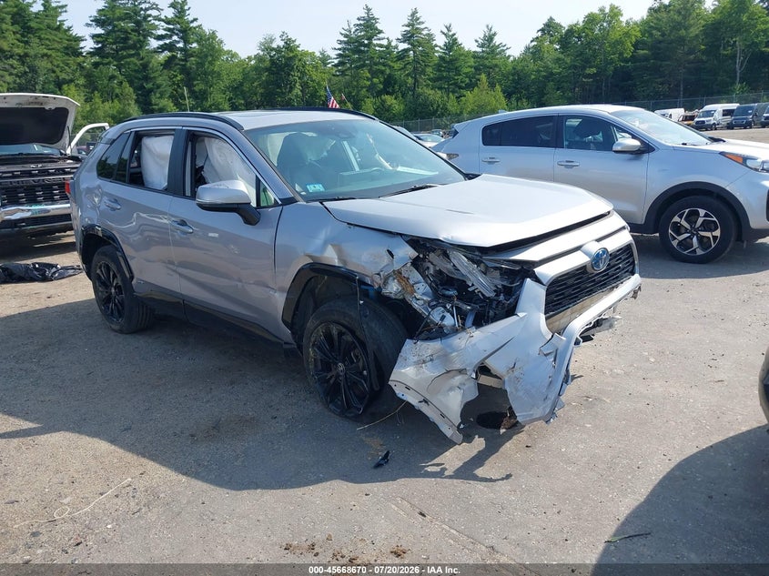 Photo of the 2022 TOYOTA RAV4 HYBRID SE