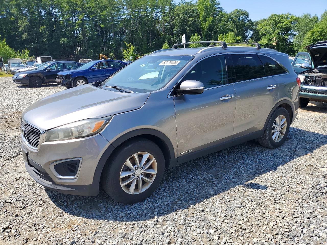 Photo of the 2017 KIA SORENTO LX V6