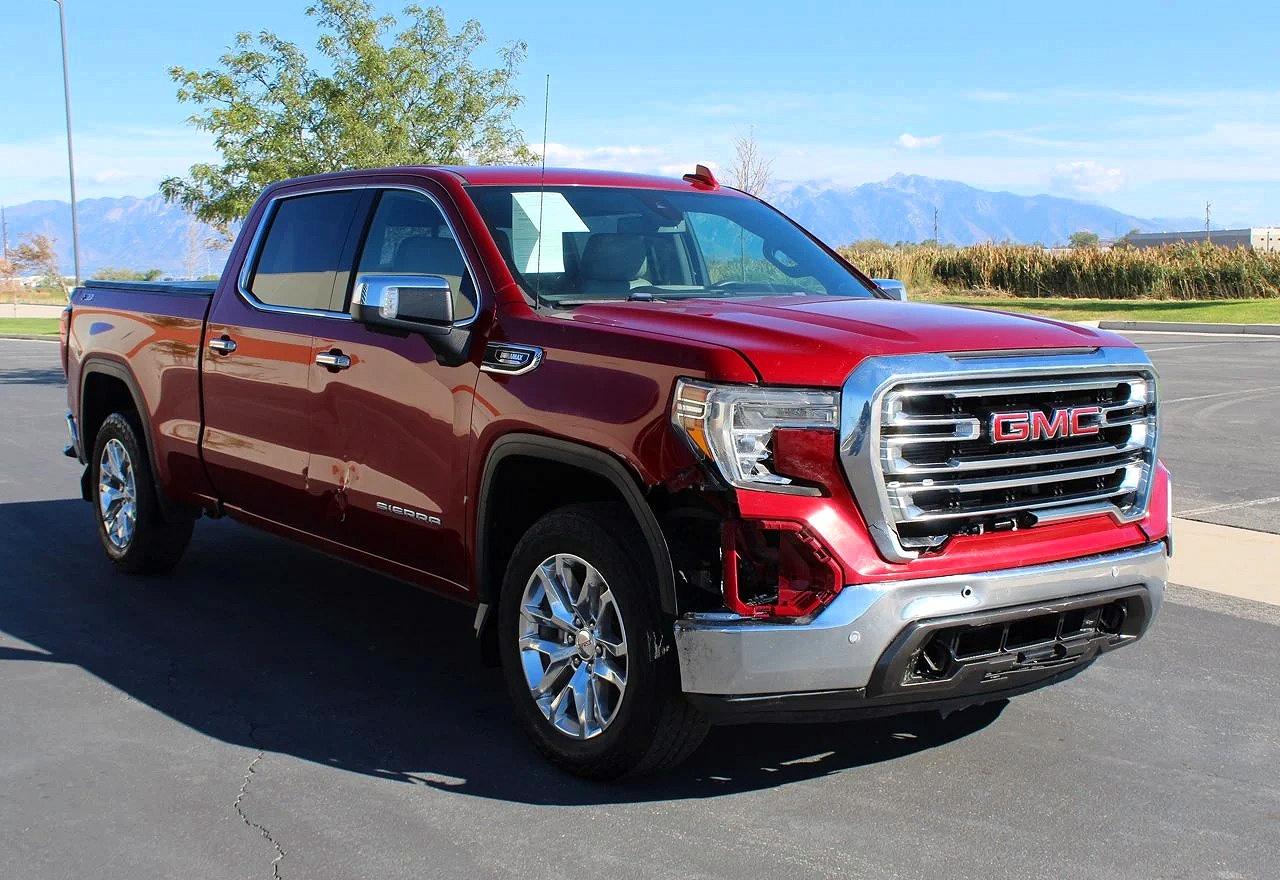 Photo of the 2020 GMC SIERRA K1500 SLT
