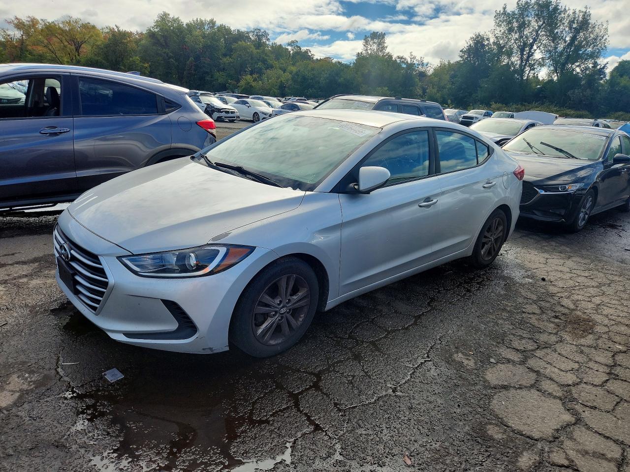 Photo of the 2018 HYUNDAI ELANTRA SEL