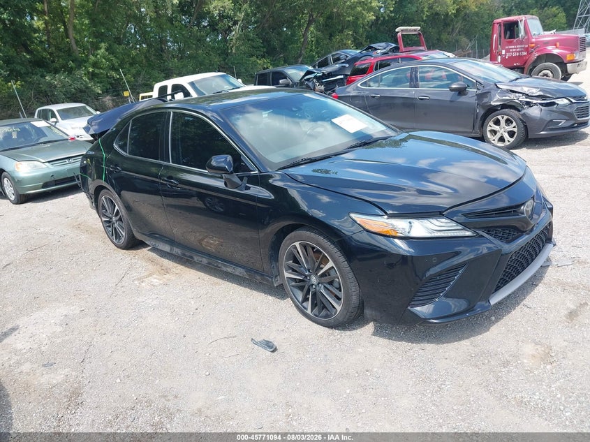 Photo of the 2018 TOYOTA CAMRY XSE V6