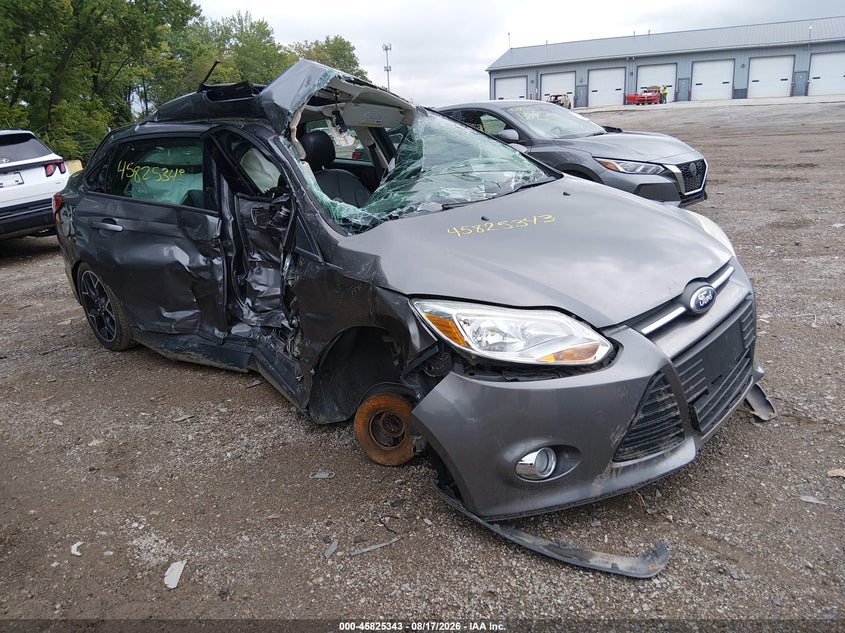 Photo of the 2013 FORD FOCUS SE